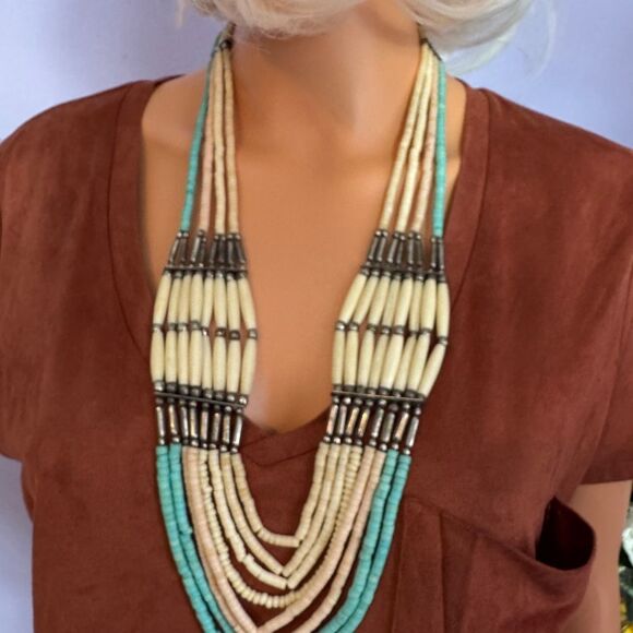 Unique Metal and Bead Necklace - Picture 6 of 11